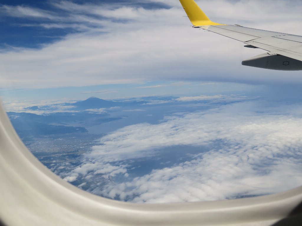 飛行機から見る富士山